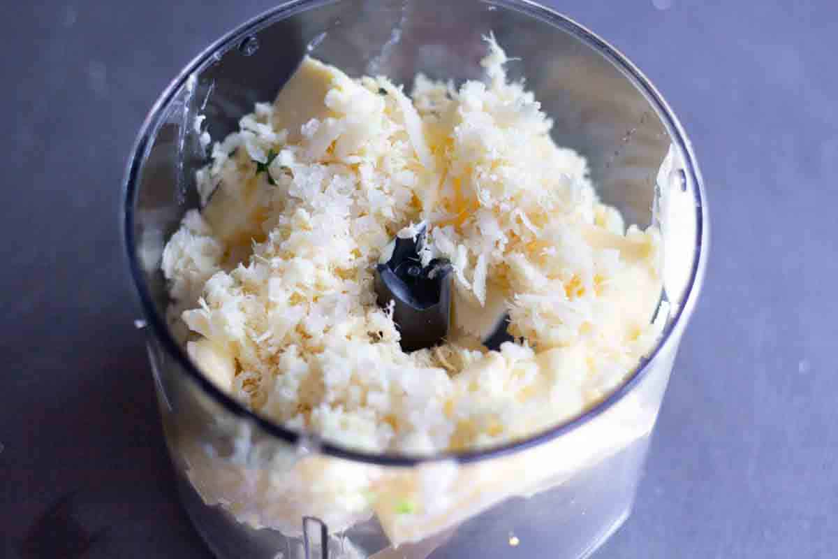 grated horseradish, butter and salt in a food processor